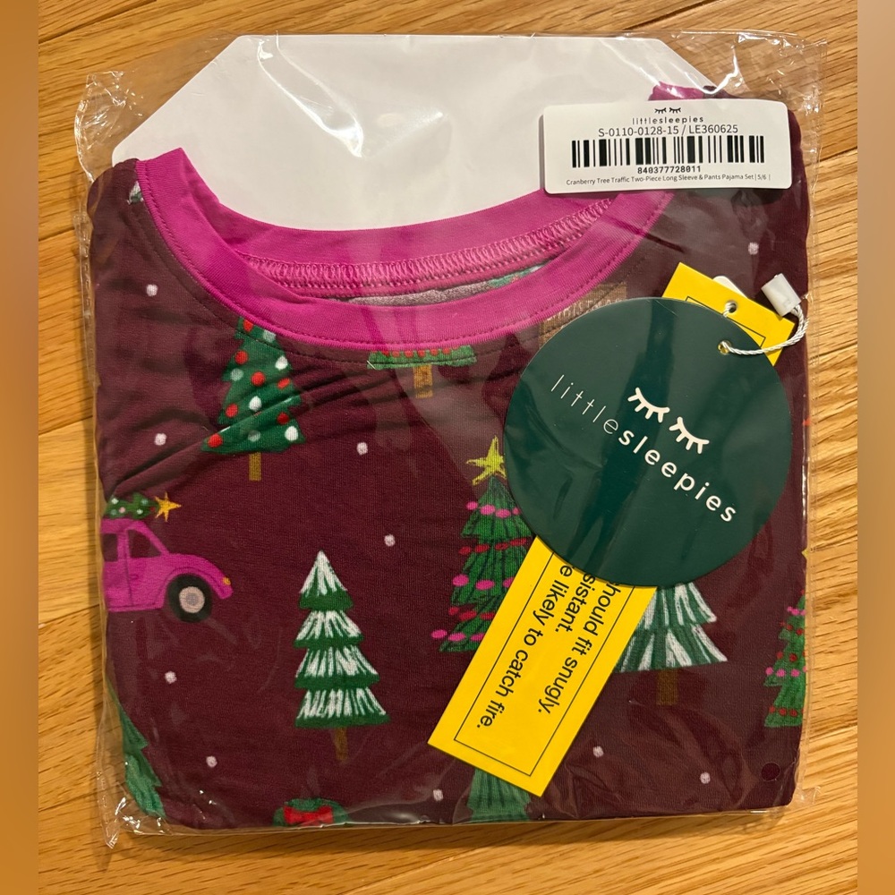 Little Sleepies Tree Traffic long sleeve two piece pajamas size 5/6